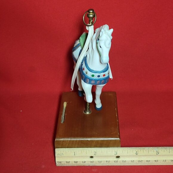 Vintage Musical Carousel Horse Figurine Plays Music - Picture 10 of 13